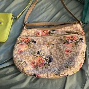 I’m selling three bags of the green on is from 31 bags